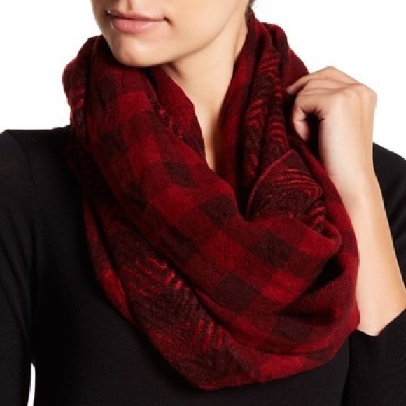 Infinity Scarf - Picture 2 of 3